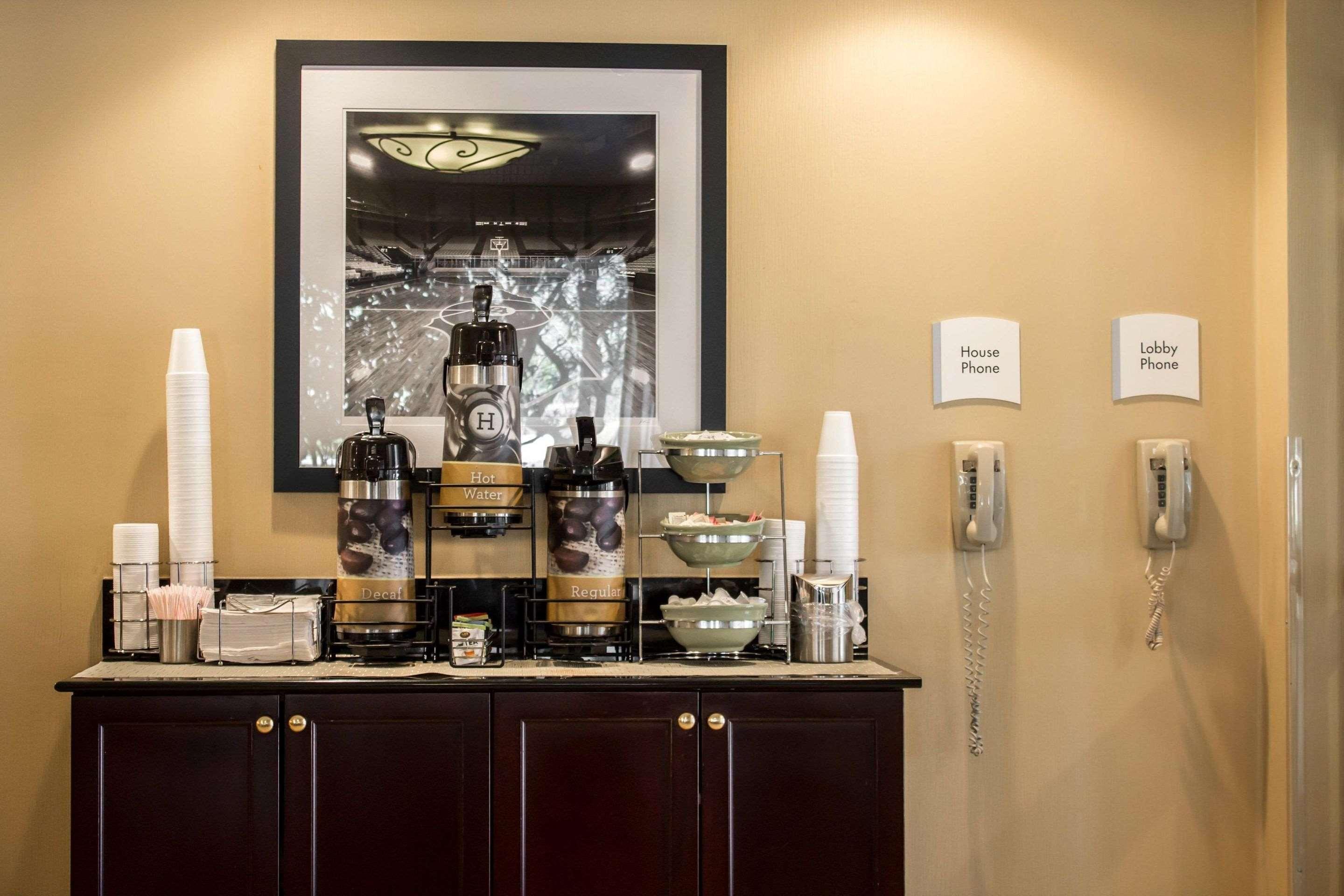 Hampton Inn 채플 힐 외부 사진