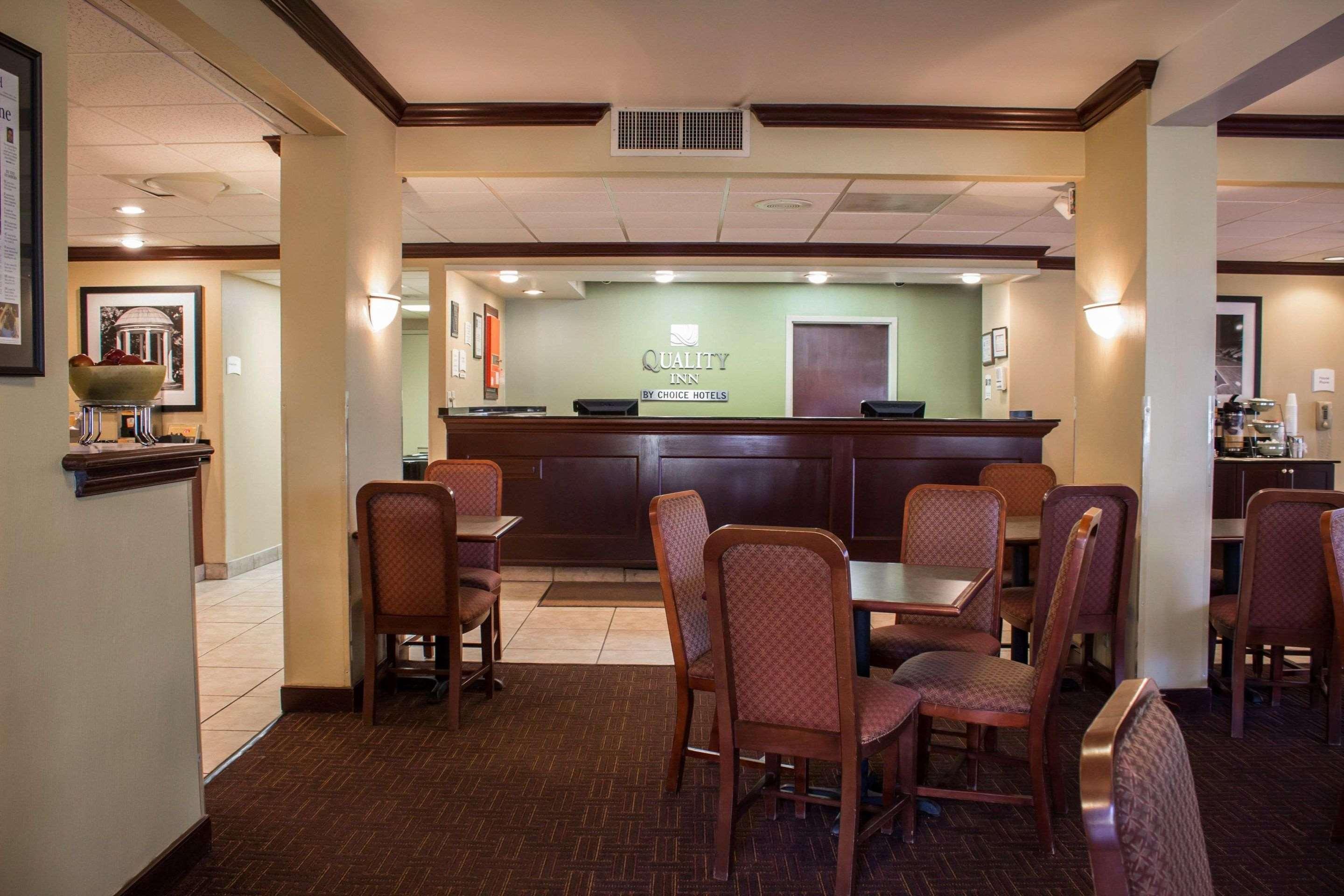 Hampton Inn 채플 힐 외부 사진