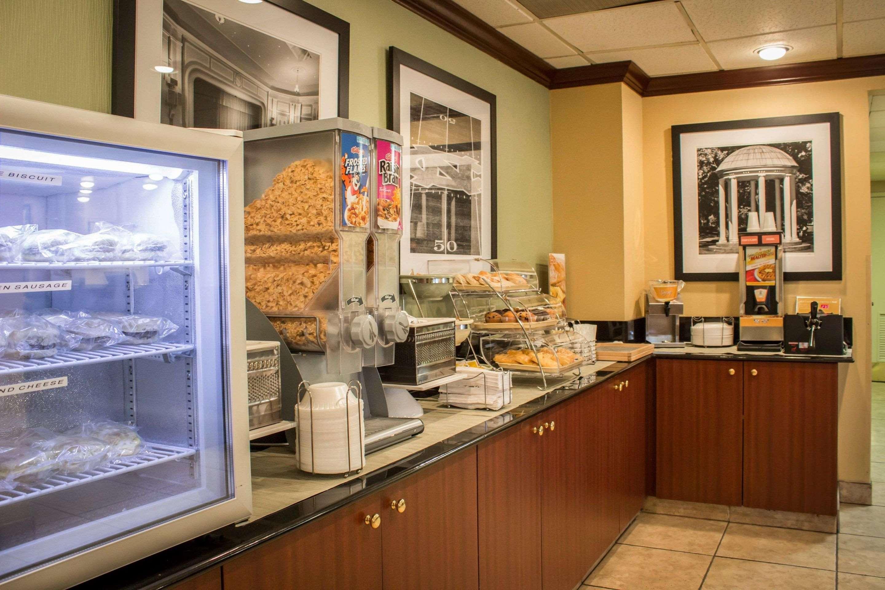 Hampton Inn 채플 힐 외부 사진